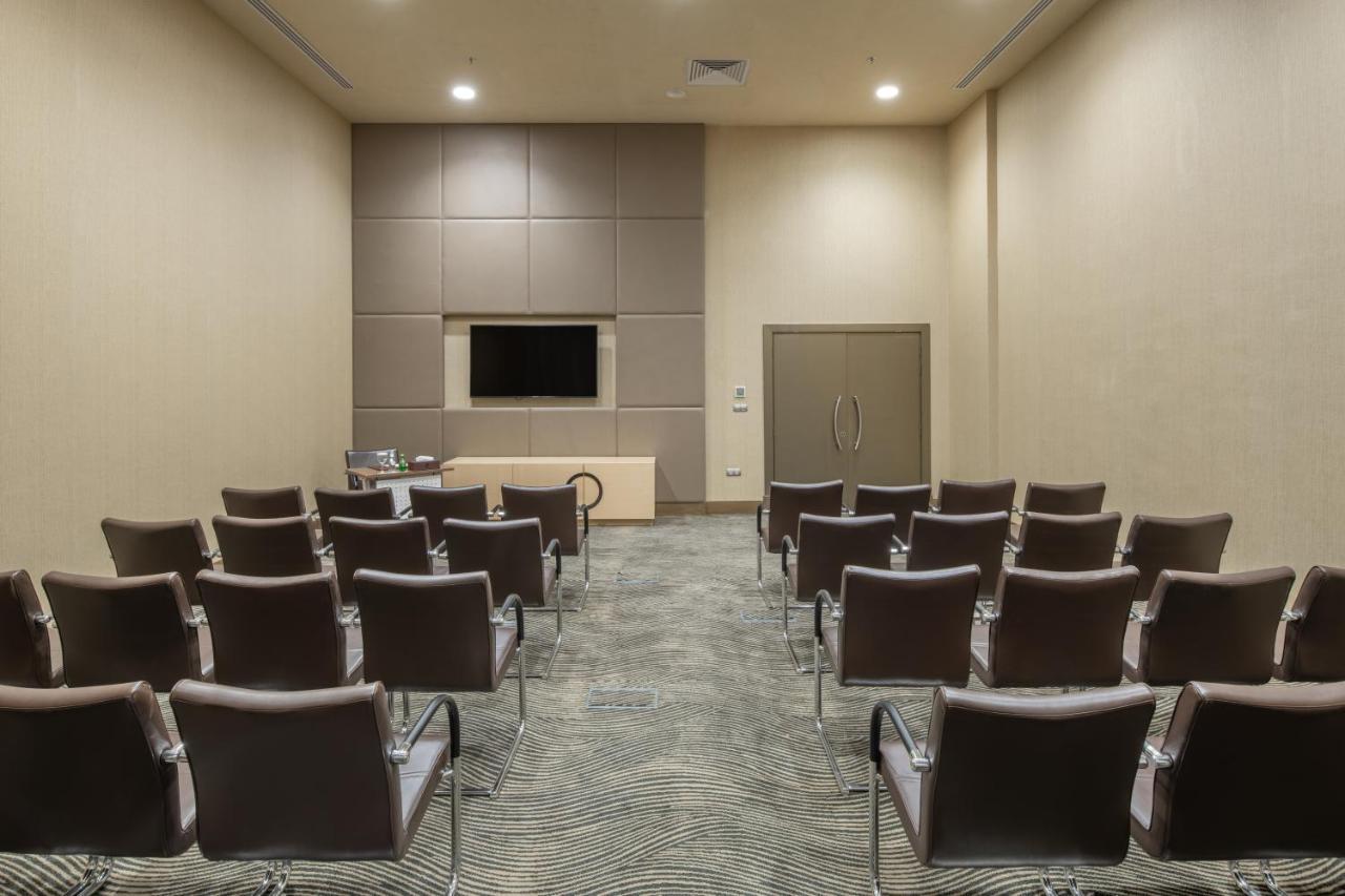 Millennium Makkah Al Naseem Mekka Eksteriør billede Meeting room
