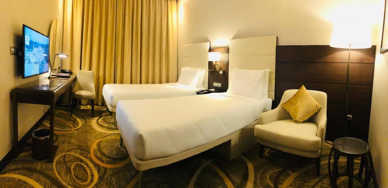 Millennium Makkah Al Naseem Mekka Eksteriør billede A room at the hotel