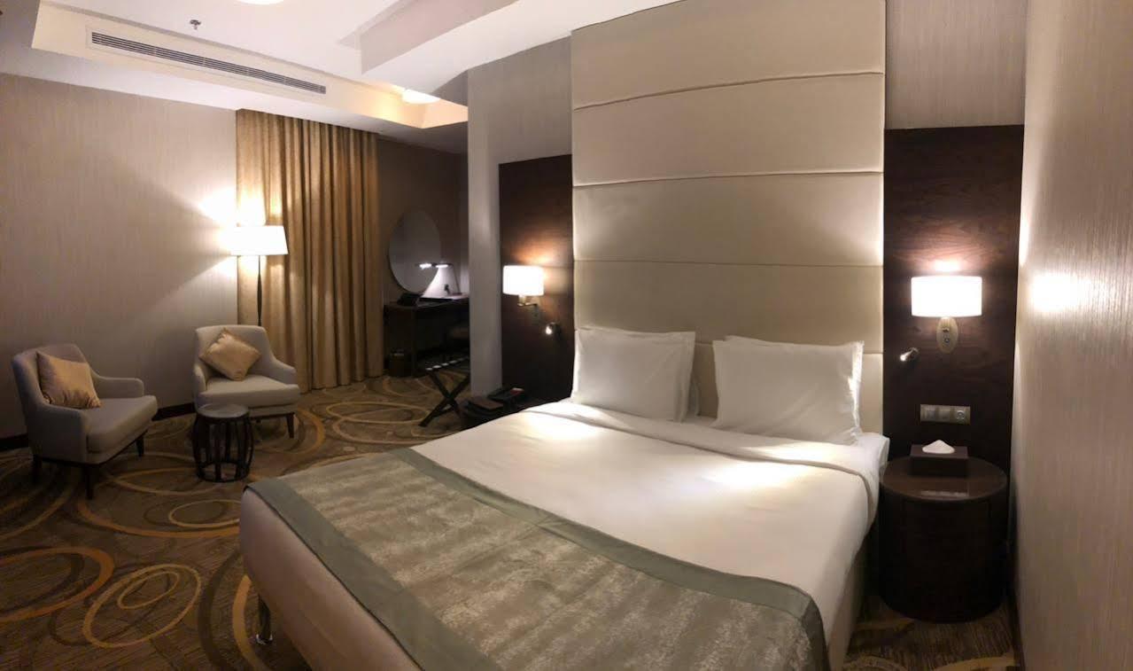 Millennium Makkah Al Naseem Mekka Eksteriør billede A room at the hotel