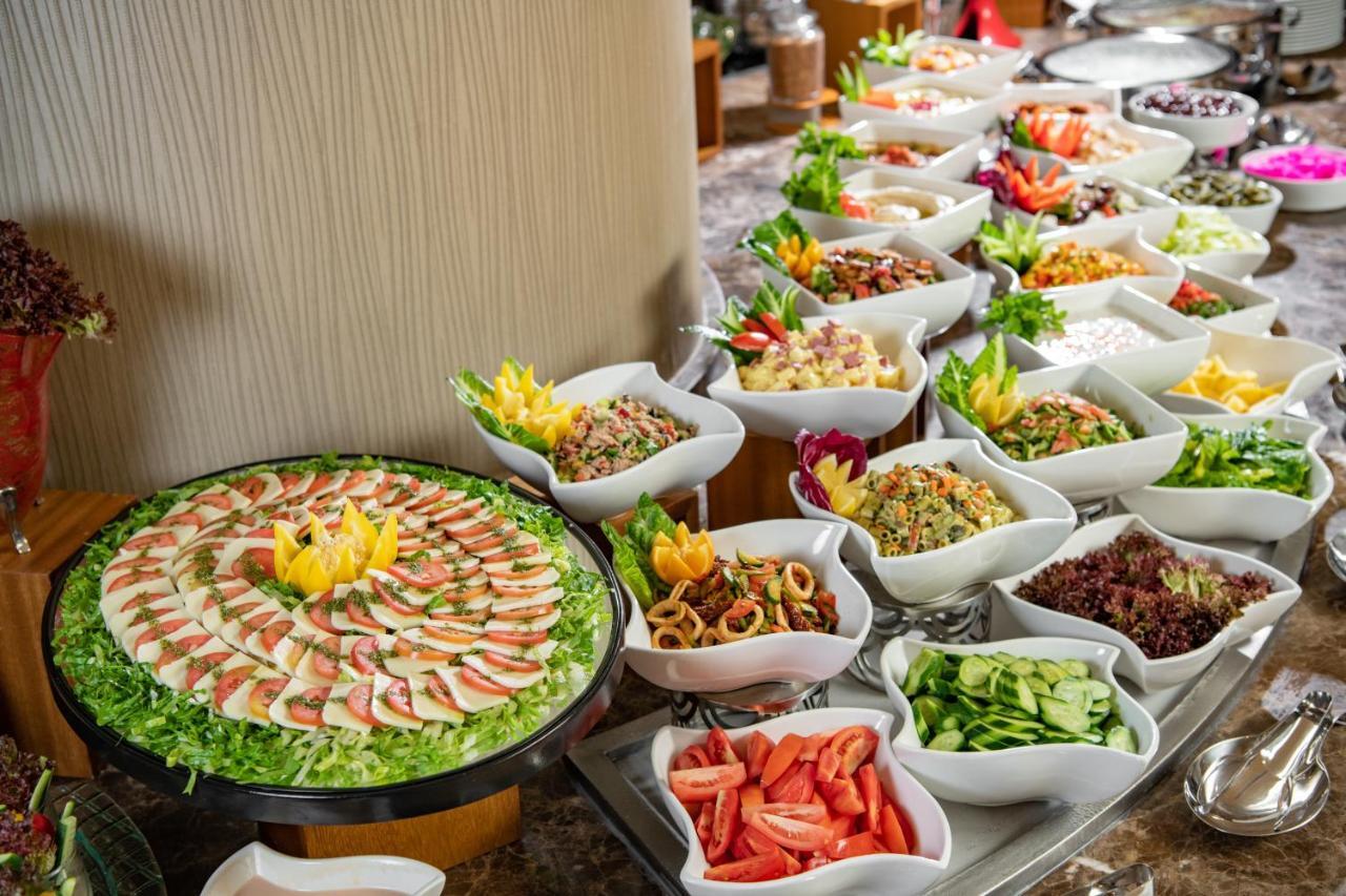 Millennium Makkah Al Naseem Mekka Eksteriør billede Buffet